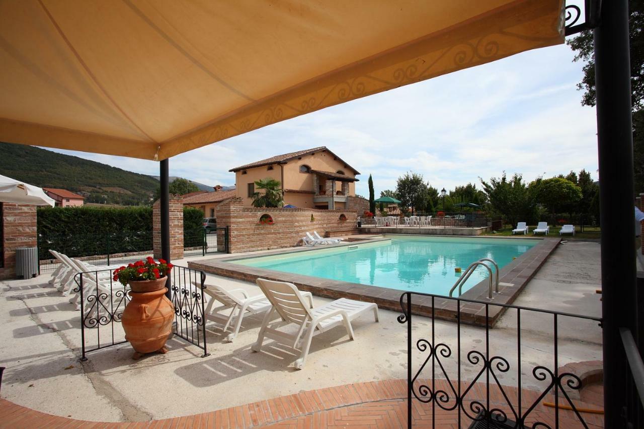 Вилла Residenza Le Querce Trilocale Fossato di Vico Экстерьер фото