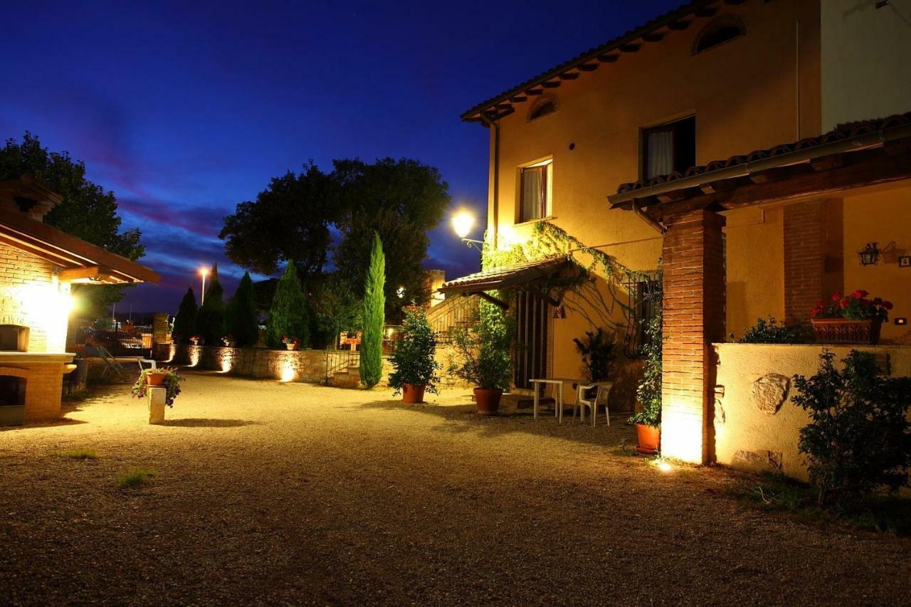 Вилла Residenza Le Querce Trilocale Fossato di Vico Экстерьер фото