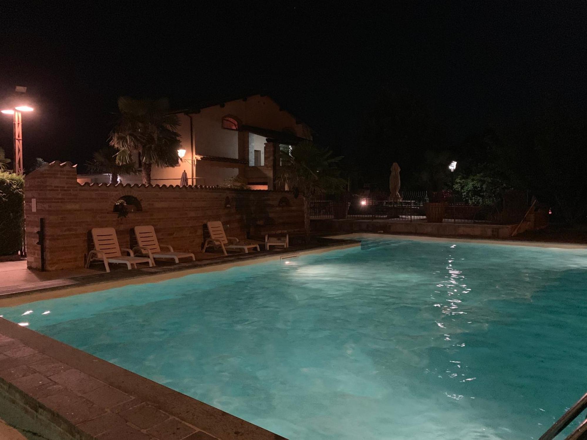 Вилла Residenza Le Querce Trilocale Fossato di Vico Экстерьер фото